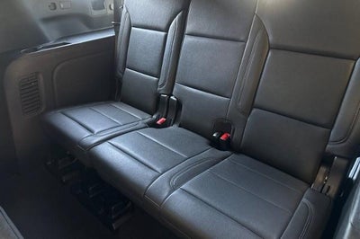 2025 Chevrolet Suburban LT