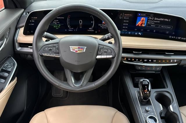 2024 Cadillac XT4 Premium Luxury