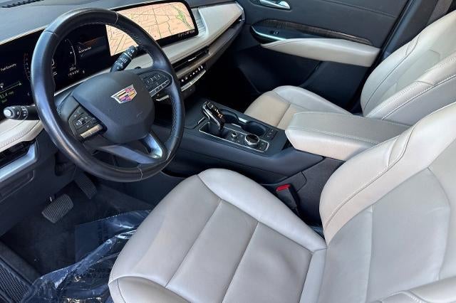 2025 Cadillac XT4 Premium Luxury