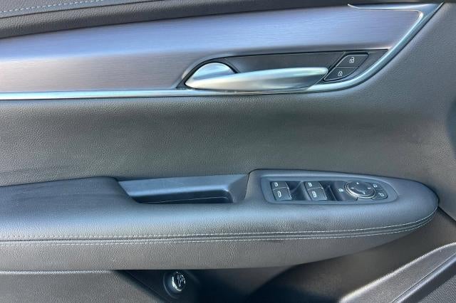 2025 Cadillac XT5 Luxury - Photo 10