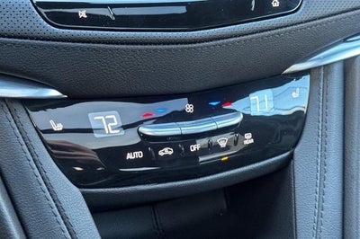 2025 Cadillac XT6 Luxury