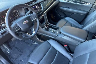 2025 Cadillac XT6 Premium Luxury