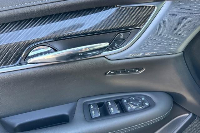 2025 Cadillac XT6 Sport