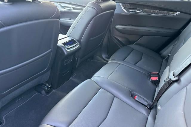 2025 Cadillac XT6 Sport