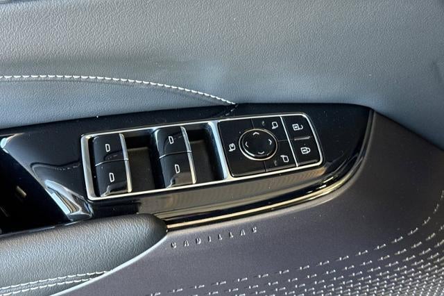 2024 Cadillac LYRIQ Tech