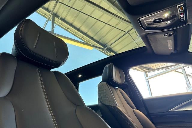 2024 Cadillac LYRIQ Tech