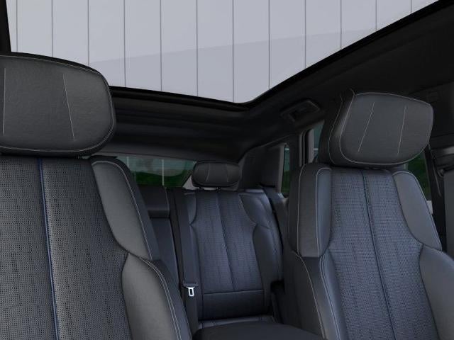 2025 Cadillac LYRIQ Luxury 1