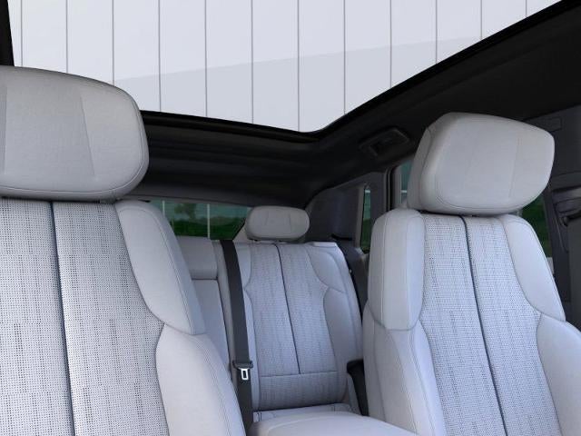 2025 Cadillac LYRIQ Luxury 1