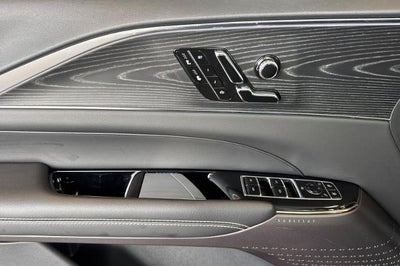 2024 Cadillac LYRIQ Luxury 1