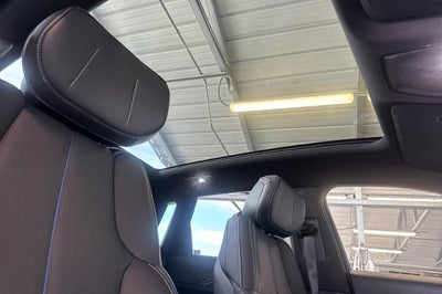 2024 Cadillac LYRIQ Luxury 1