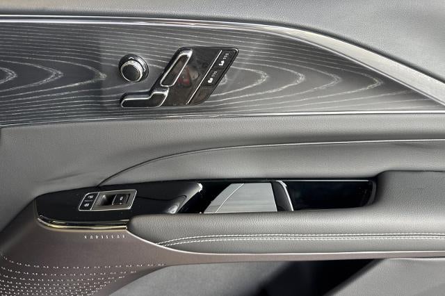 2024 Cadillac LYRIQ Luxury 1