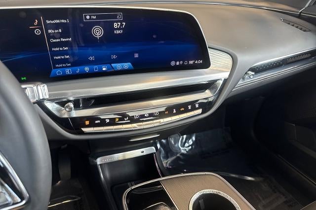 2024 Cadillac LYRIQ Luxury 1