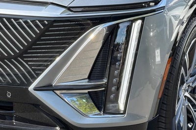 2024 Cadillac LYRIQ Luxury 1