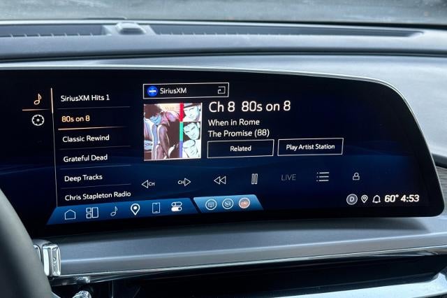 2025 Cadillac LYRIQ Luxury 3