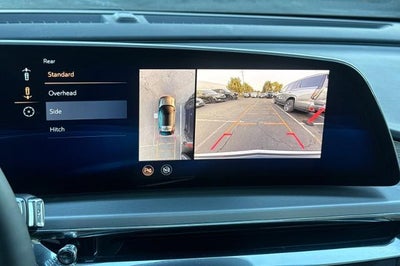 2025 Cadillac LYRIQ Luxury 3