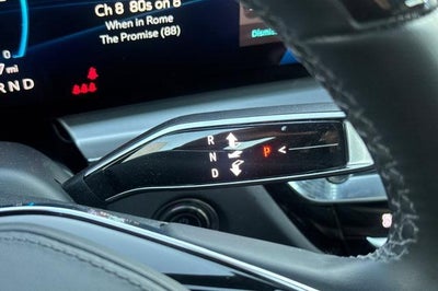 2025 Cadillac LYRIQ Luxury 3