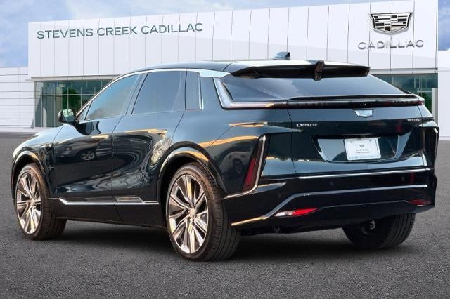 2025 Cadillac LYRIQ Luxury 3
