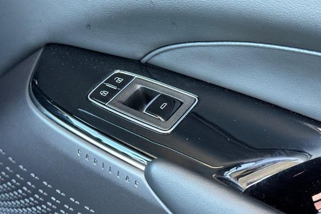 2024 Cadillac LYRIQ Sport 1