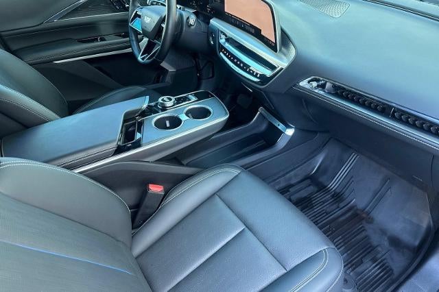 2024 Cadillac LYRIQ Sport 3