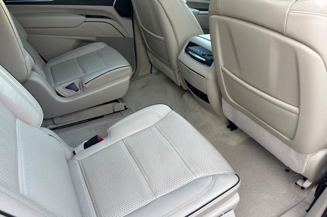 2023 Cadillac Escalade 4WD Premium Luxury