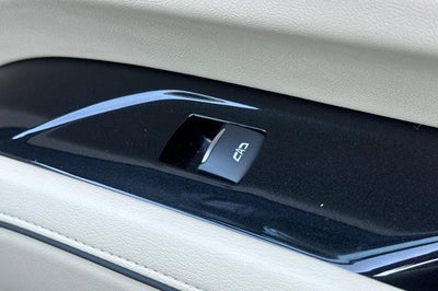 2023 Cadillac Escalade 4WD Premium Luxury