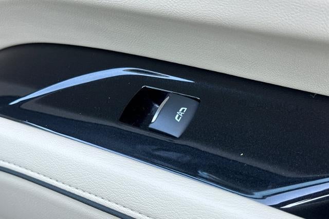 2023 Cadillac Escalade 4WD Premium Luxury