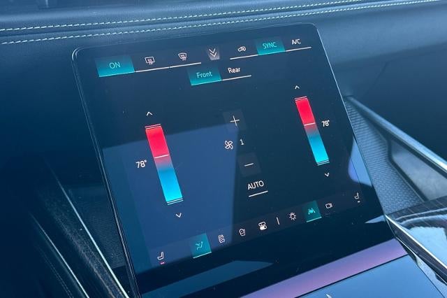 2025 Cadillac Escalade Premium Luxury