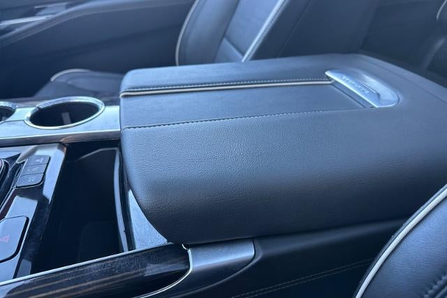 2025 Cadillac Escalade Premium Luxury