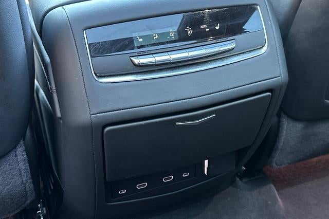 2025 Cadillac Escalade Premium Luxury