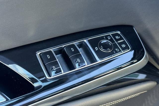 2025 Cadillac Escalade Sport
