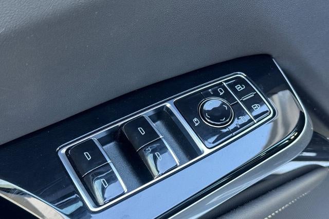 2025 Cadillac Escalade Sport