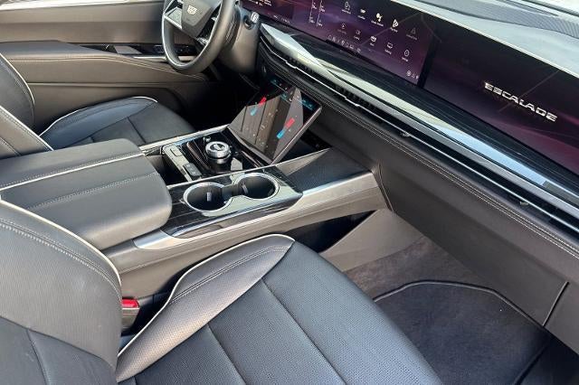 2025 Cadillac Escalade Sport