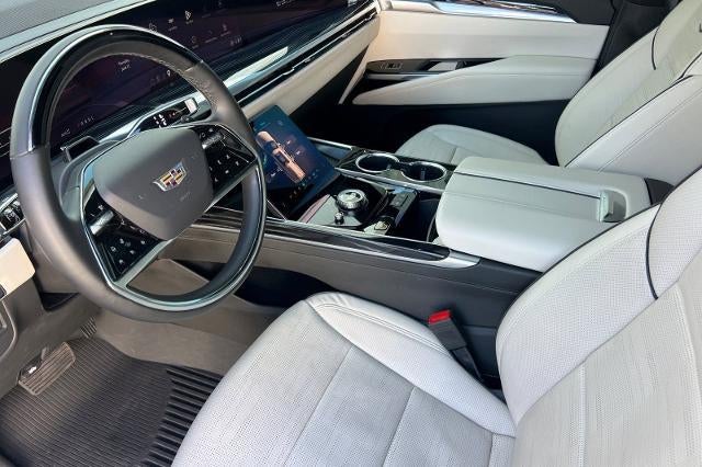 2025 Cadillac Escalade Sport