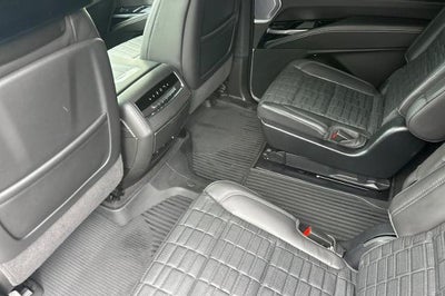 2025 Cadillac Escalade ESV Sport Platinum