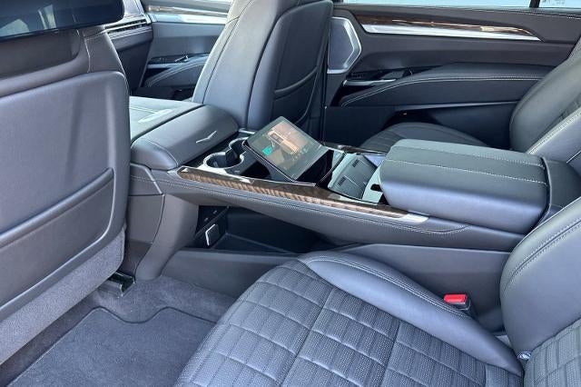 2025 Cadillac Escalade ESV Sport Platinum