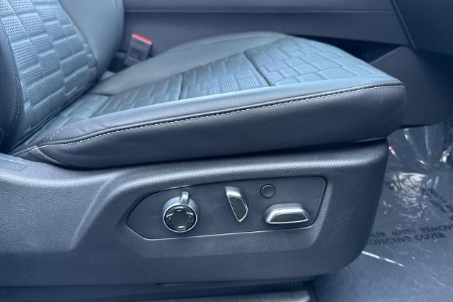 2025 Cadillac Escalade ESV Sport Platinum
