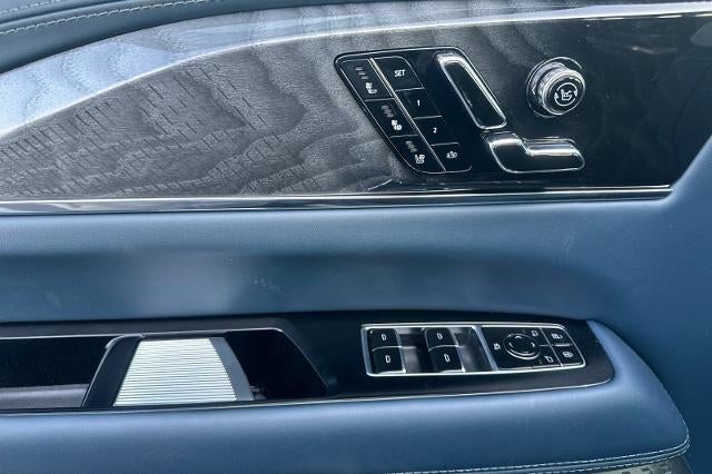 2025 Cadillac ESCALADE IQ Luxury 2