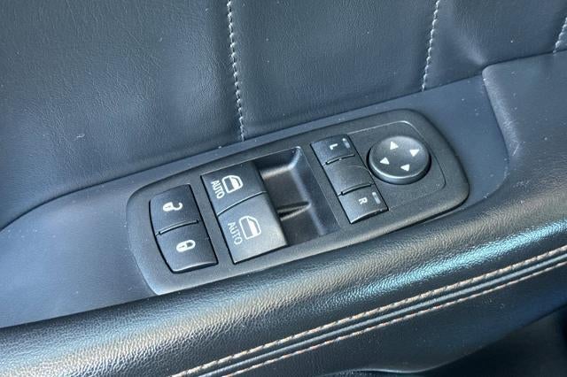 2015 Dodge Challenger R/T Scat Pack Shaker