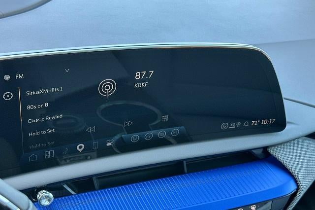 2027 Cadillac OPTIQ Luxury