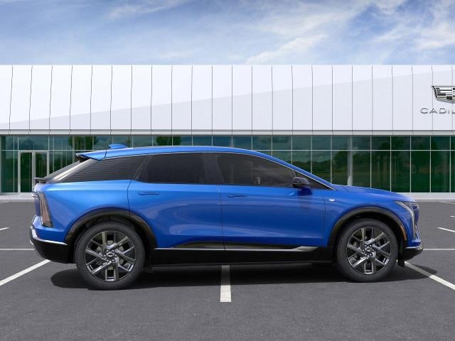 2025 Cadillac OPTIQ Luxury 1