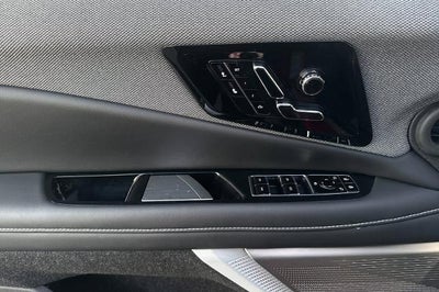 2025 Cadillac OPTIQ Luxury 1