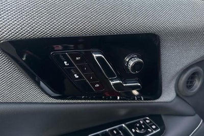 2025 Cadillac OPTIQ Luxury 1