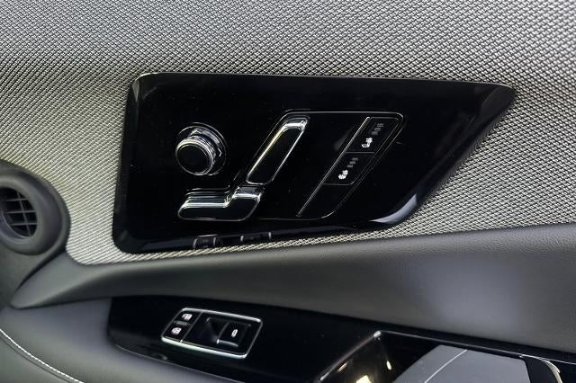 2025 Cadillac OPTIQ Luxury 1