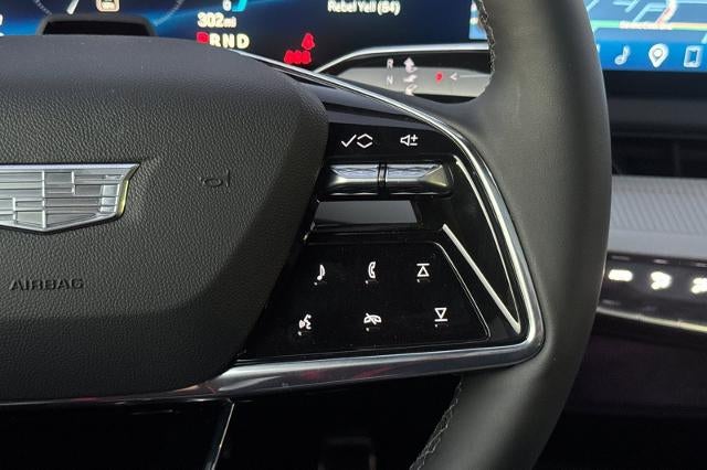 2025 Cadillac OPTIQ Luxury 1