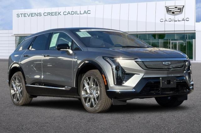 2025 Cadillac OPTIQ Luxury 1