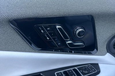 2025 Cadillac OPTIQ Luxury 1