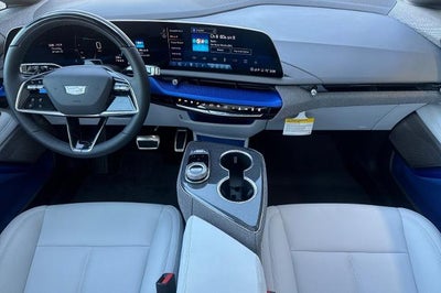 2025 Cadillac OPTIQ Luxury 1