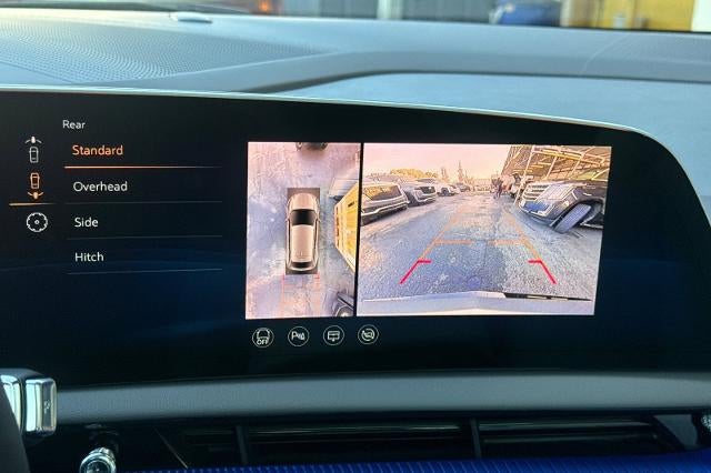 2025 Cadillac OPTIQ Luxury 1