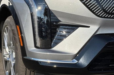 2025 Cadillac OPTIQ Luxury 1