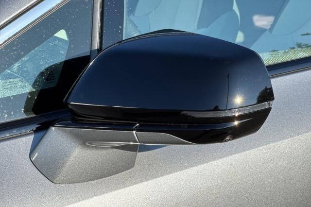 2025 Cadillac OPTIQ Luxury 1